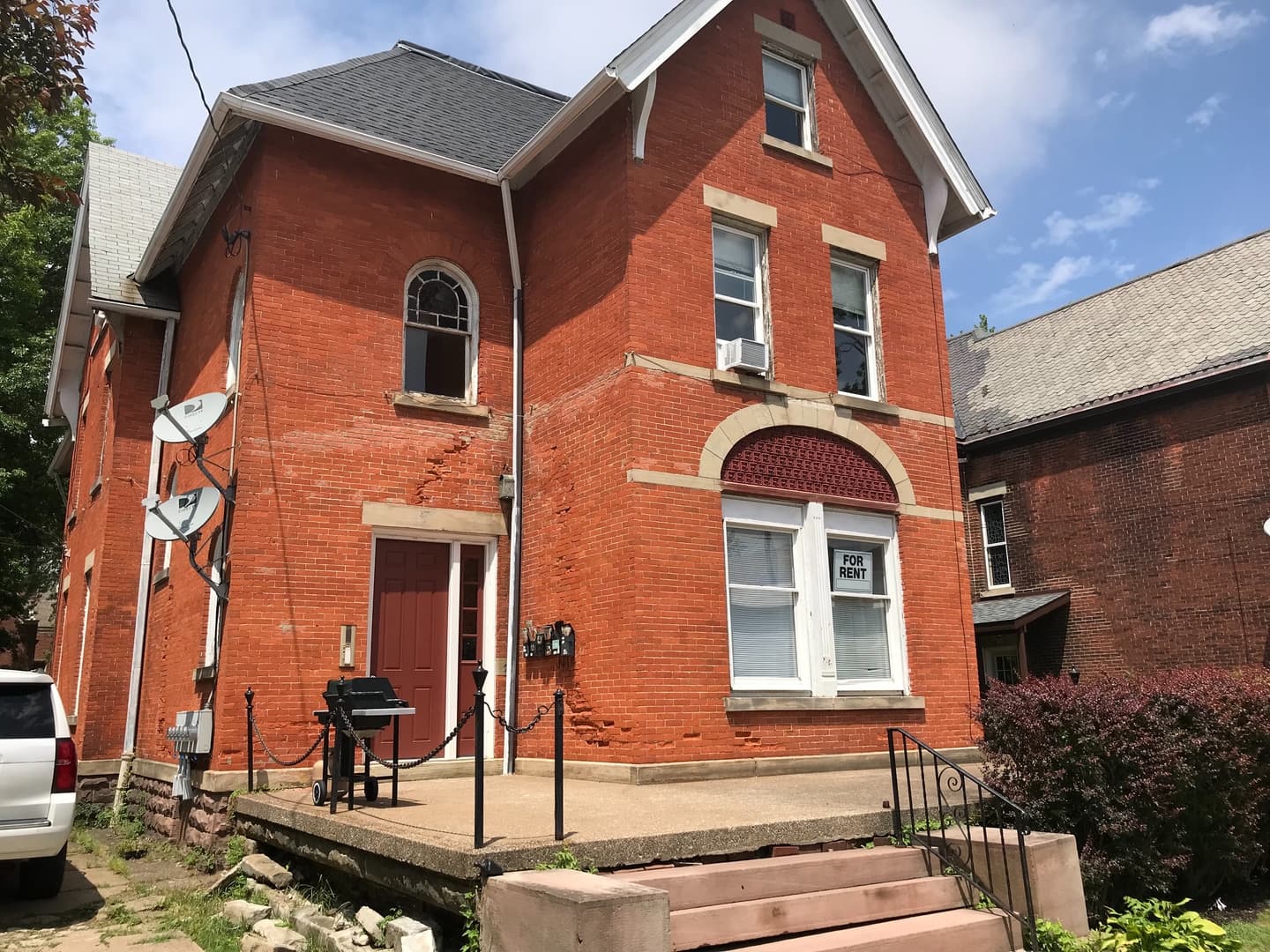 Erie Apartment: 324 West 7th Street