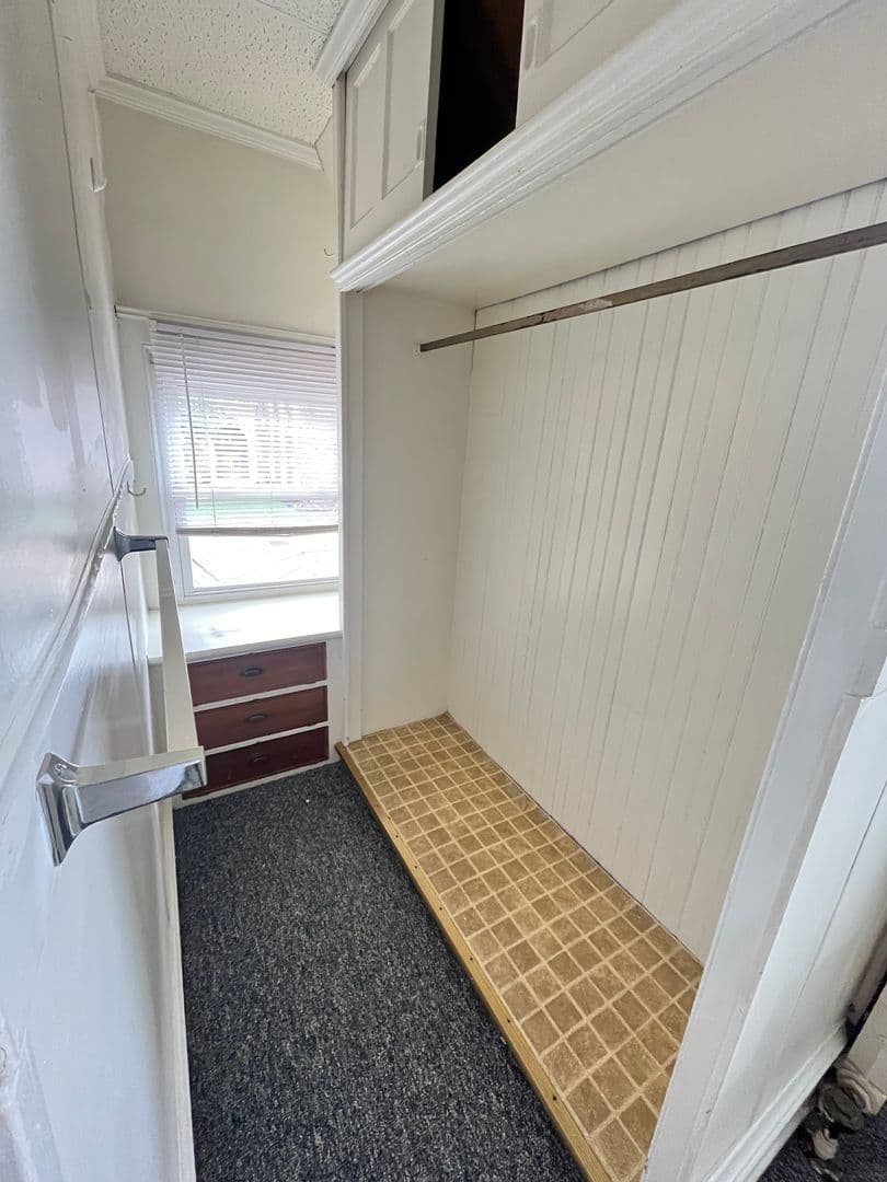 Erie Apartment: 230 West 9th Street