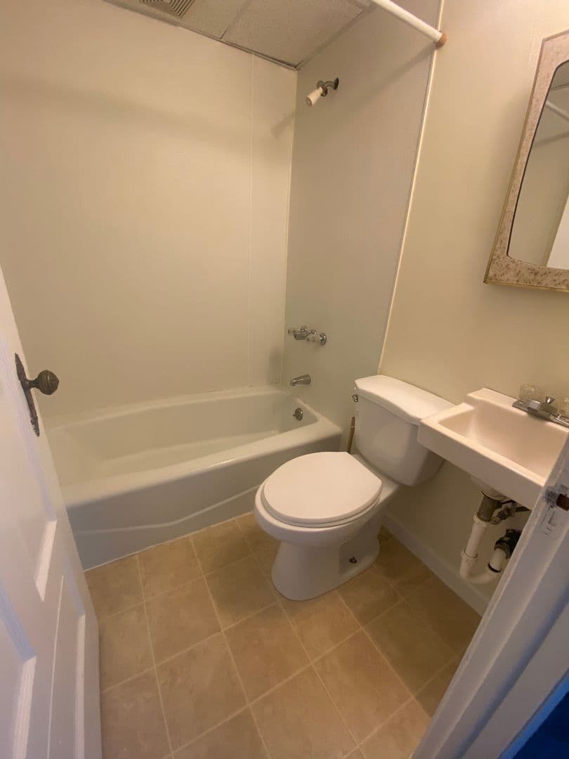 Erie Apartment: 230 West 8th Street