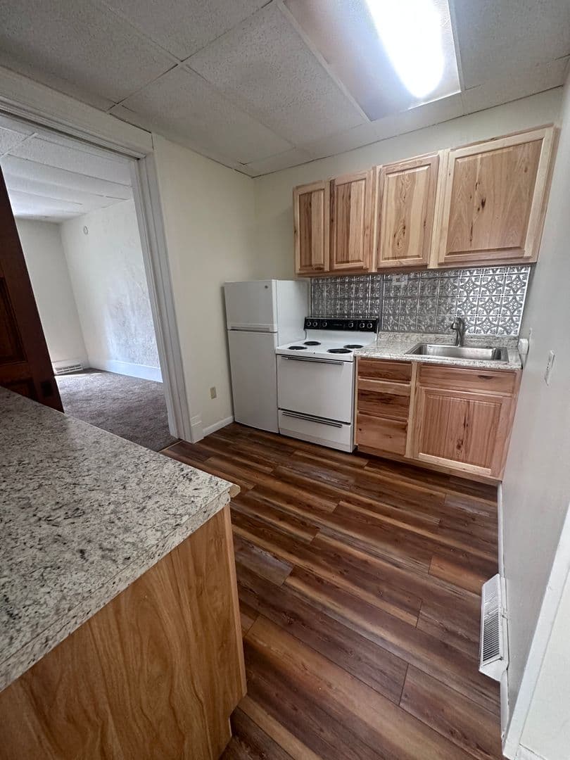 Erie Apartment: 324 West 7th Street