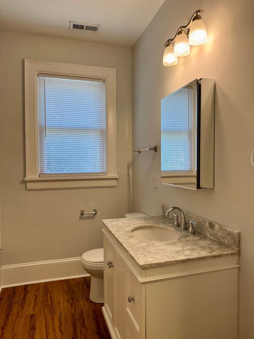 Raleigh Apartment: 905 W Peace St.
