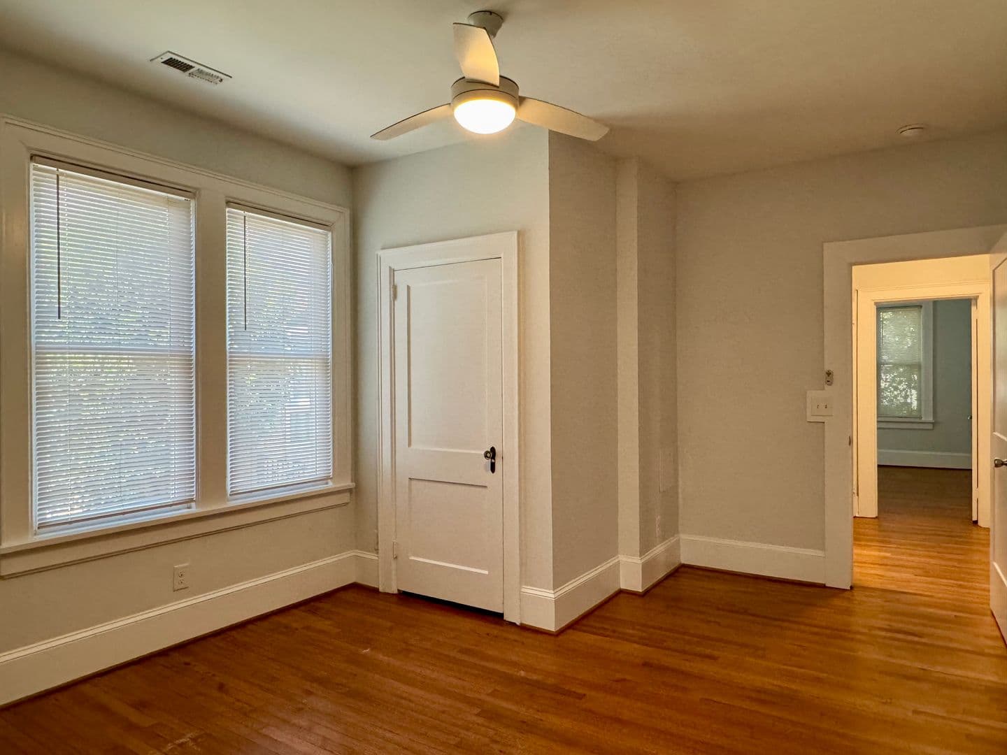 Raleigh Apartment: 905 W Peace St.