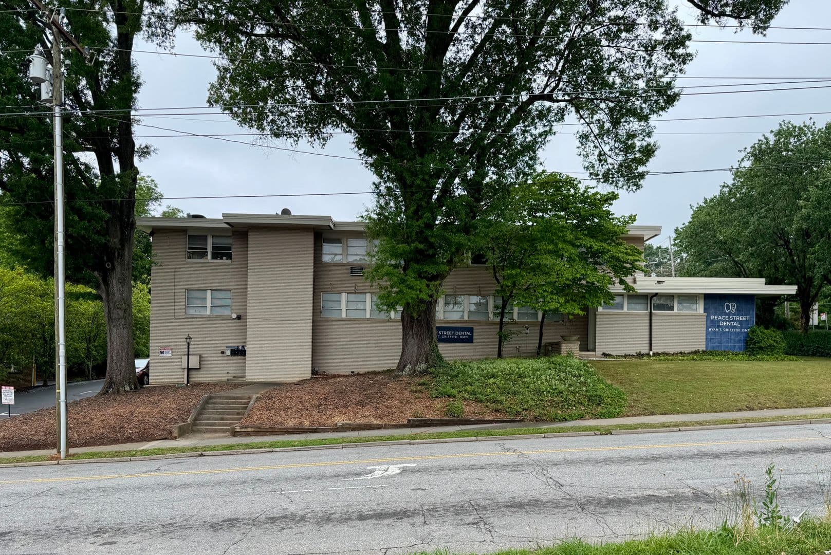 Raleigh Apartment: 613 St. Mary's St.
