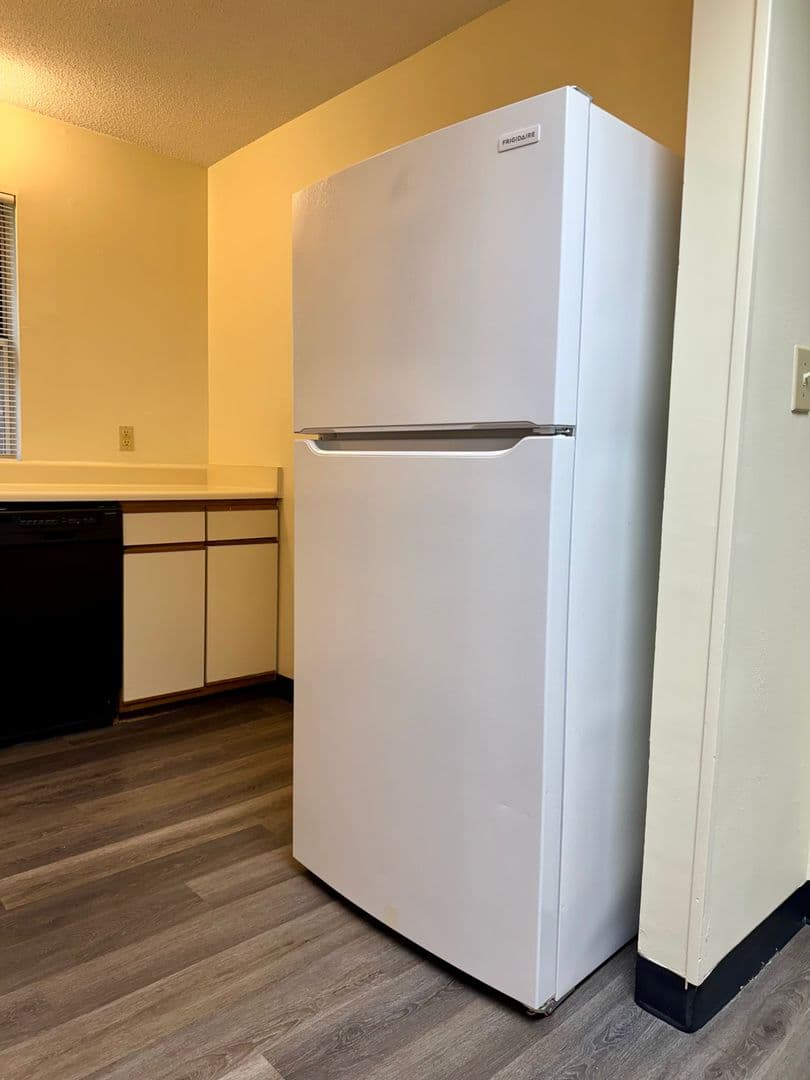 Raleigh Apartment: 3802 Lexington Dr.
