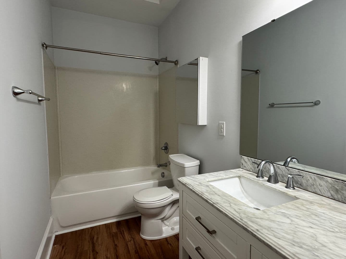 Raleigh Apartment: 905 W Peace St.