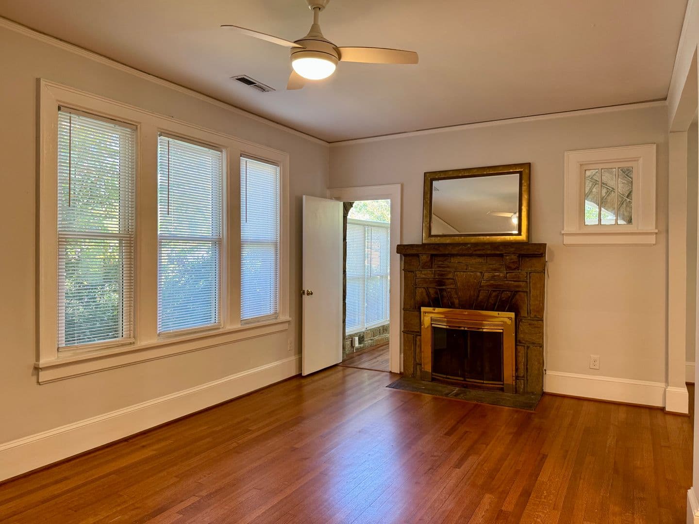 Raleigh Apartment: 905 W Peace St.
