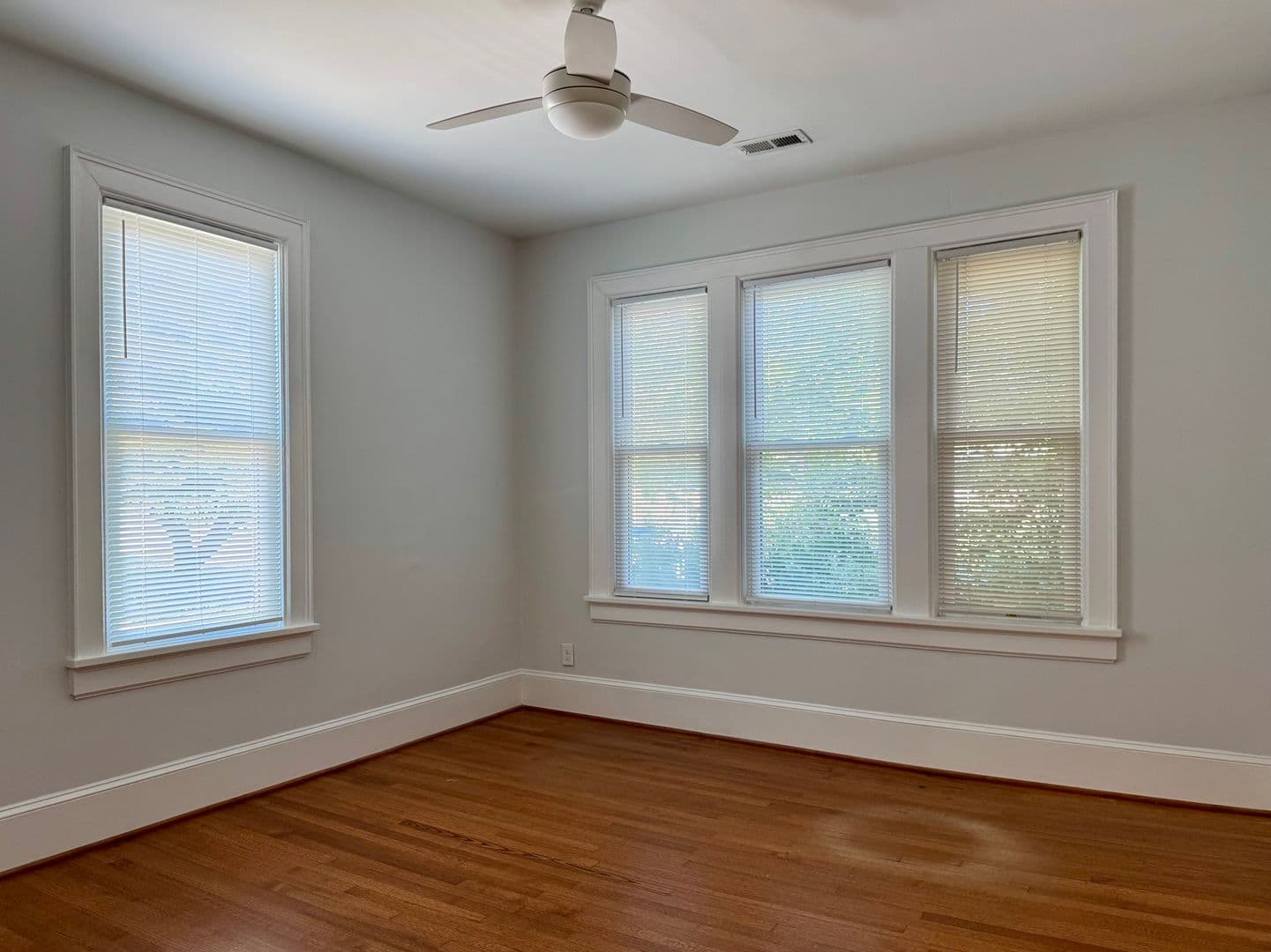 Raleigh Apartment: 905 W Peace St.