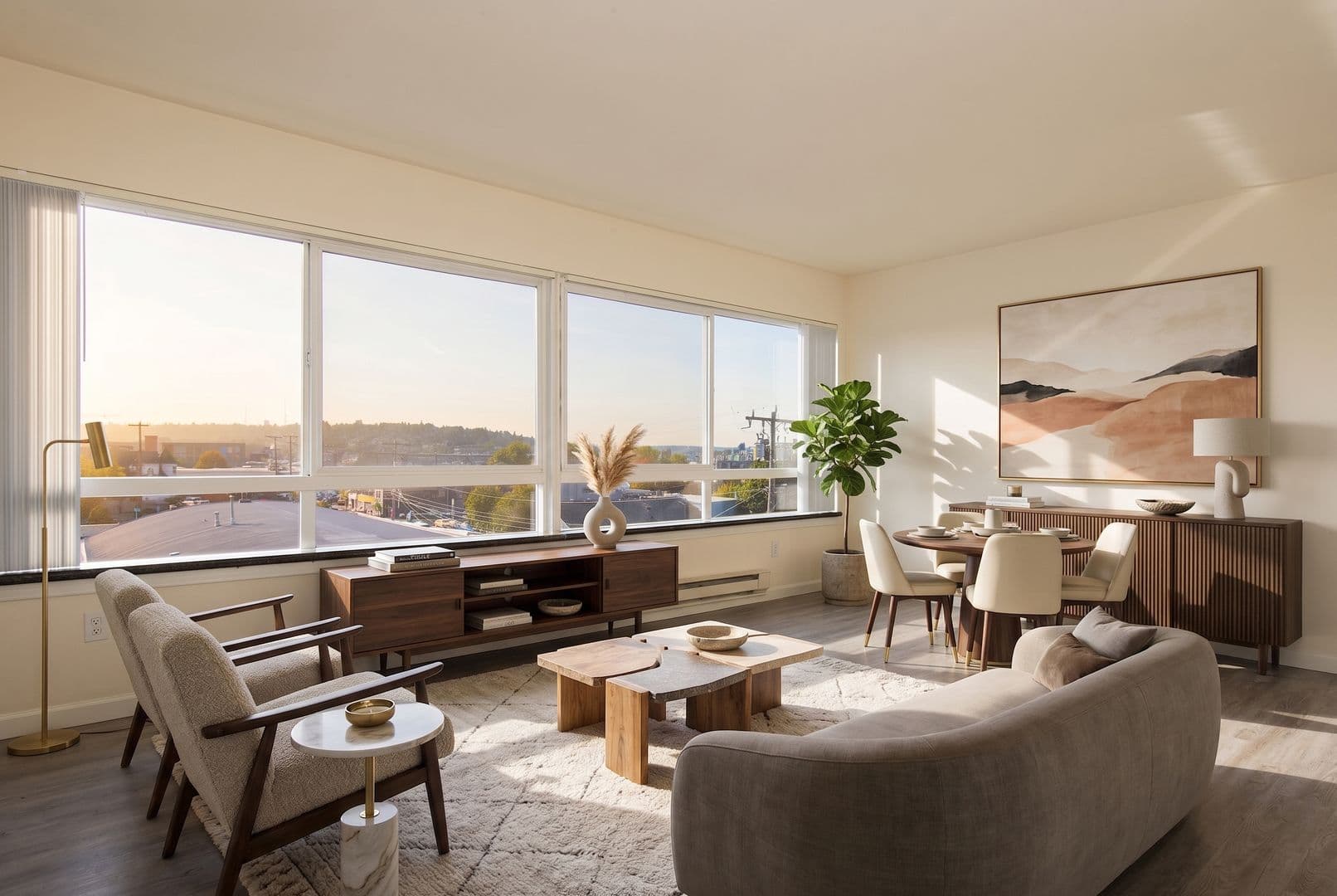 Seattle Apartment: 5210 Russell Avenue NW