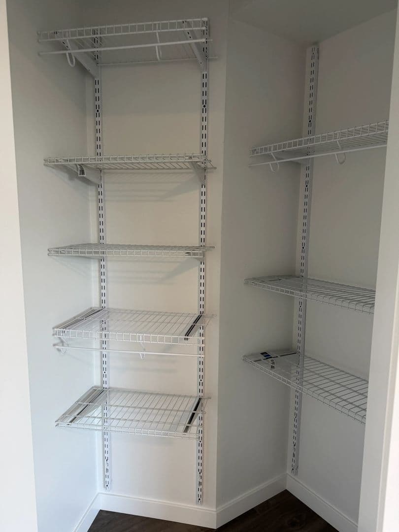 Seattle Apartment: 514 Federal Ave E
