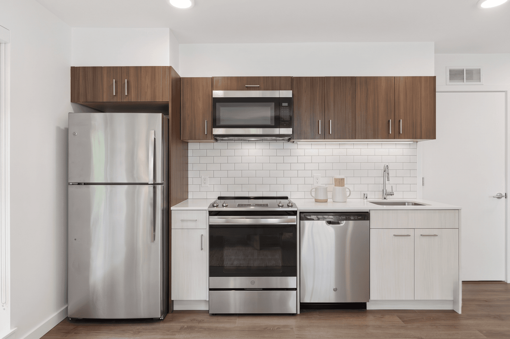 Seattle Apartment: 514 Federal Ave E