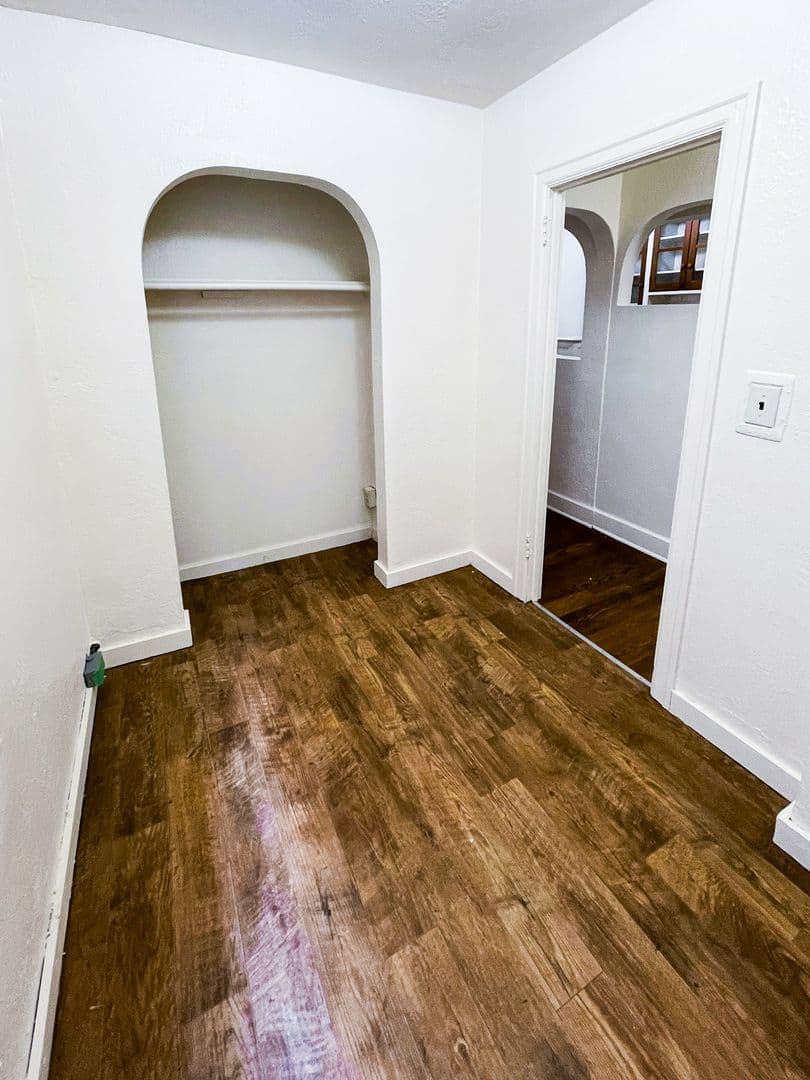 Seattle Apartment: 616 E Thomas St