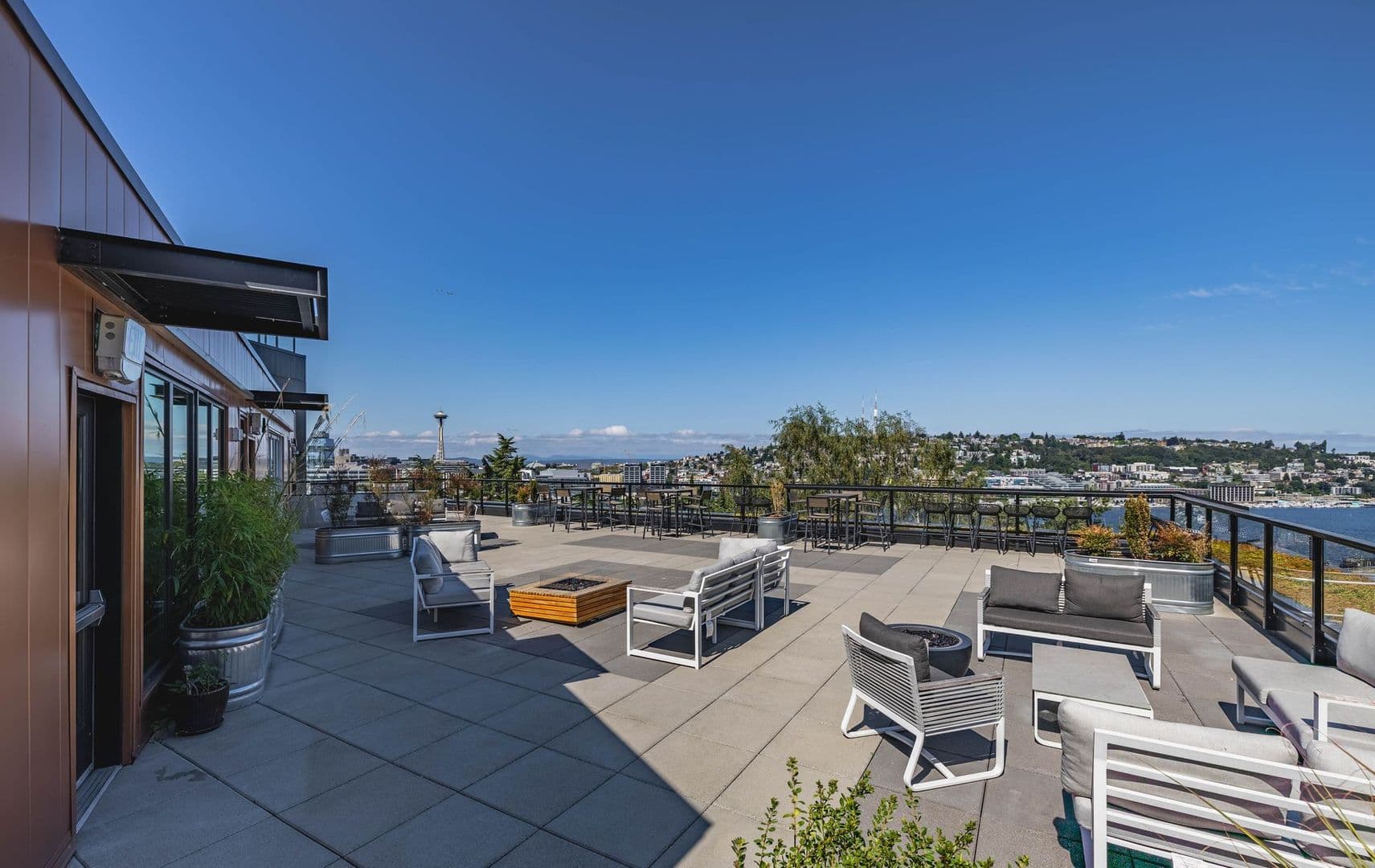 Seattle Apartment: 736 Bellevue Pl E