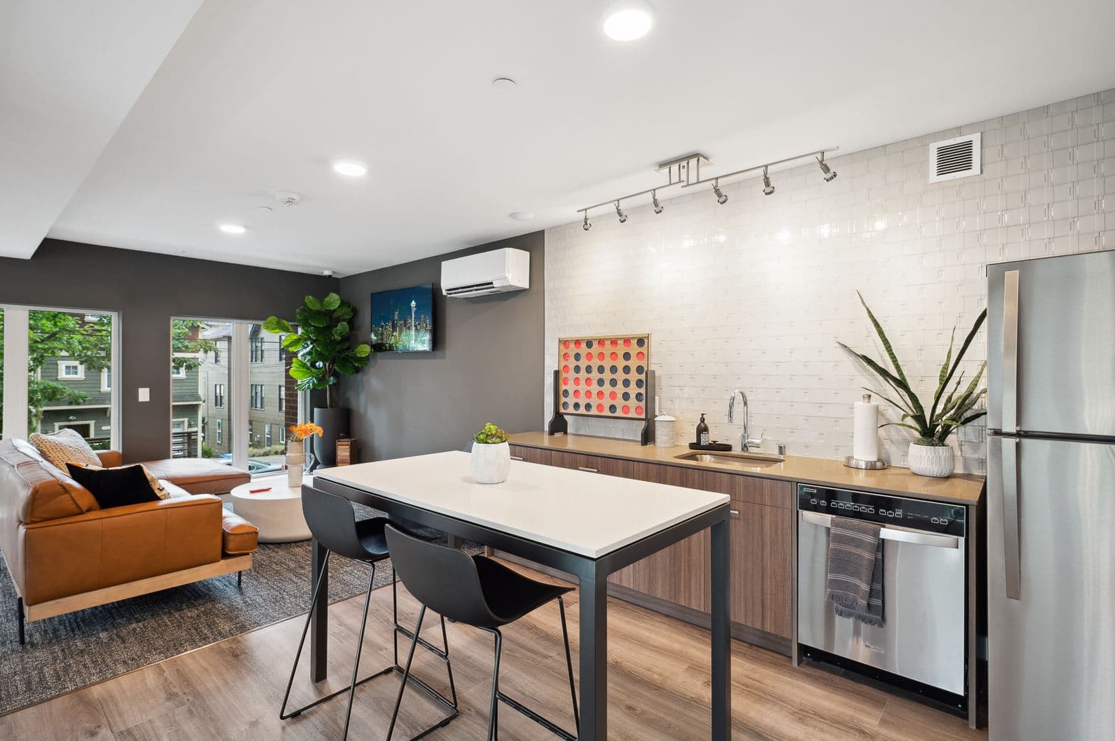 Seattle Apartment: 514 Federal Ave E