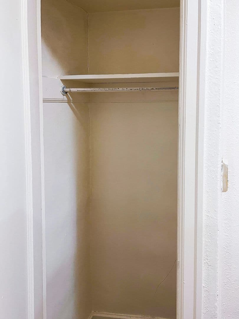 Seattle Apartment: 616 E Thomas St