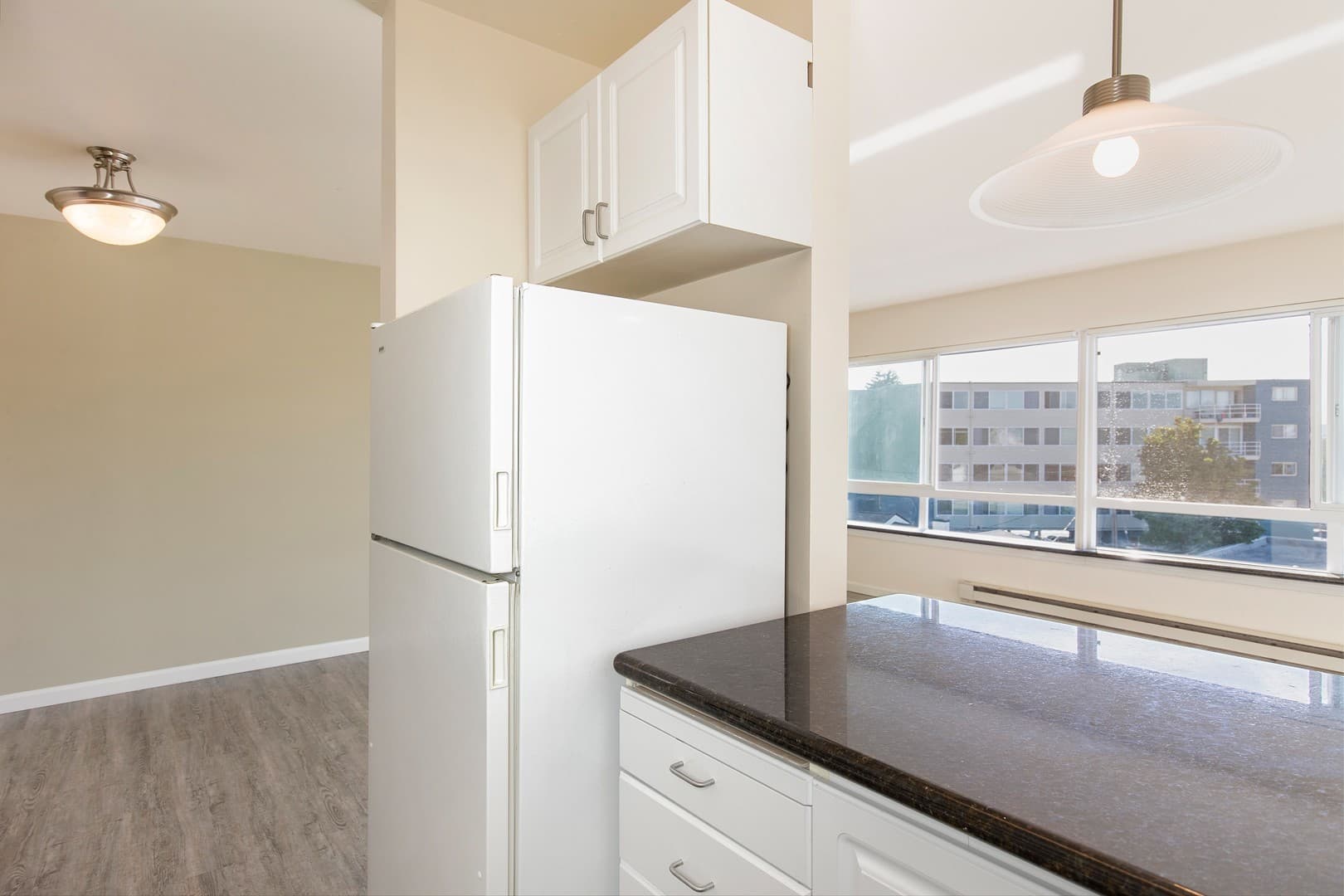 Seattle Apartment: 5210 Russell Avenue NW