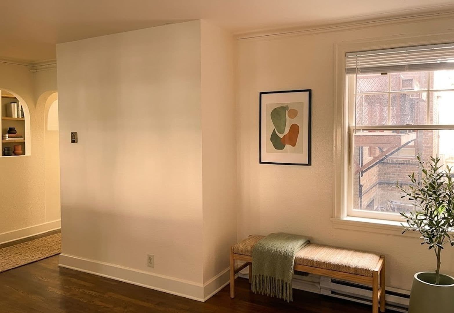 Seattle Apartment: 616 E Thomas St