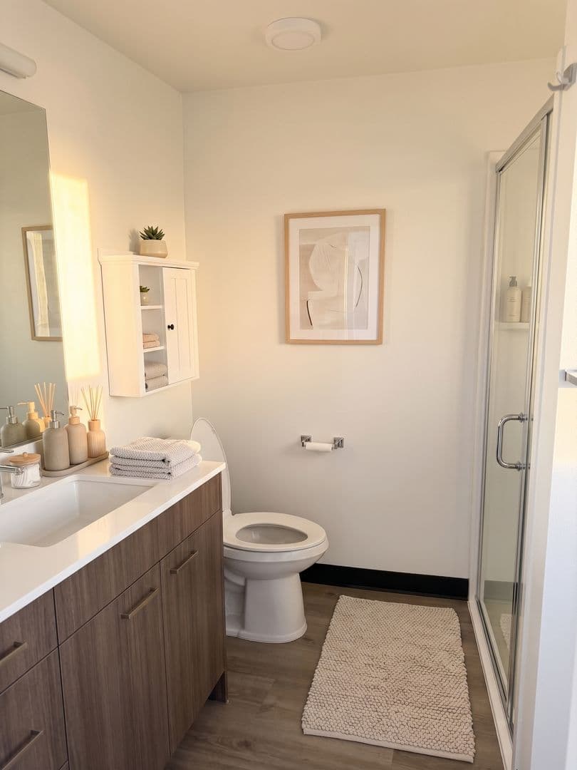 Seattle Apartment: 514 Federal Ave E