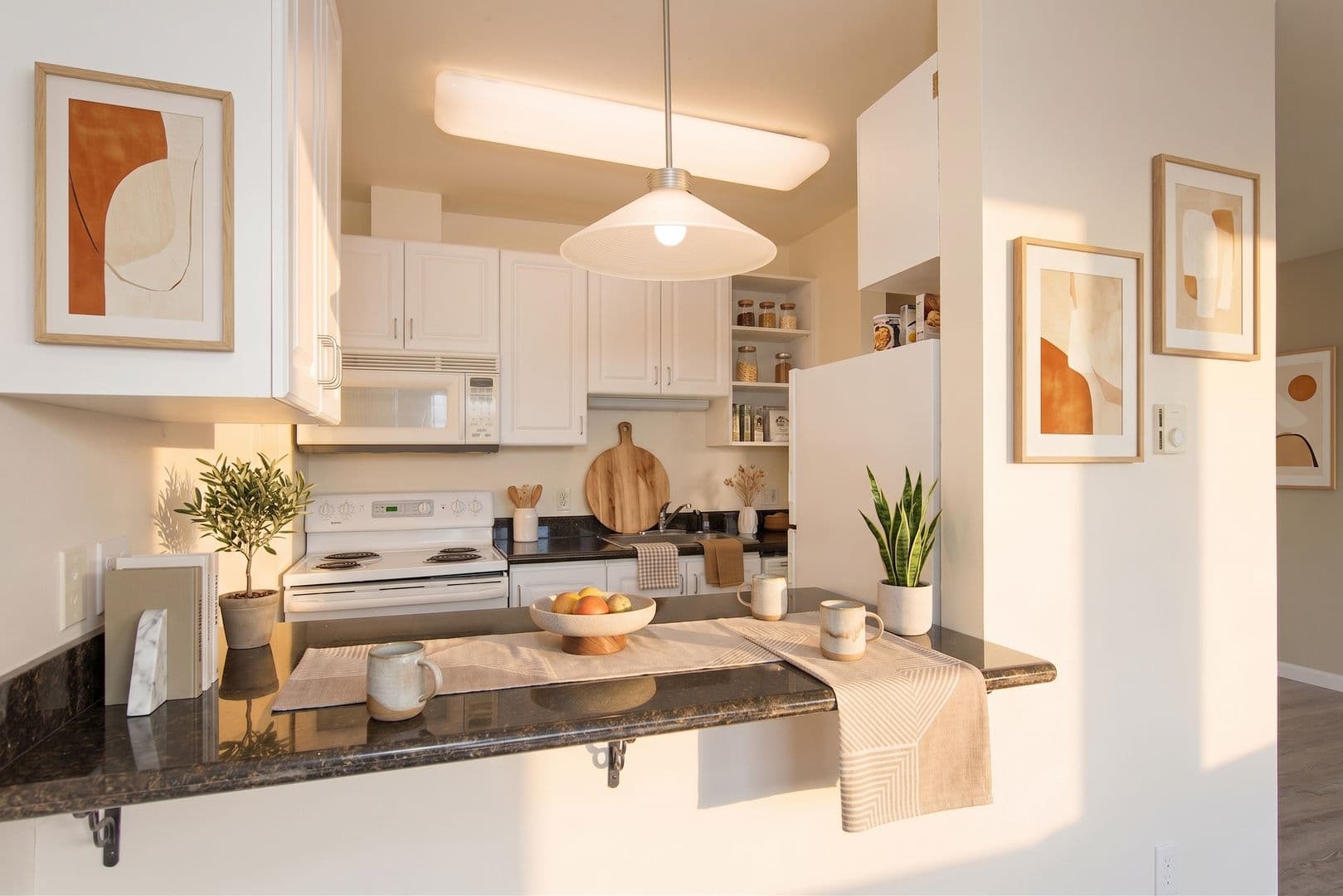 Seattle Apartment: 5210 Russell Avenue NW