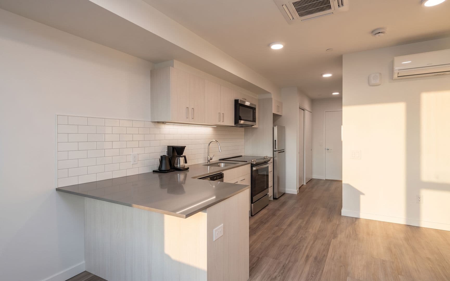 Seattle Apartment: 514 Federal Ave E