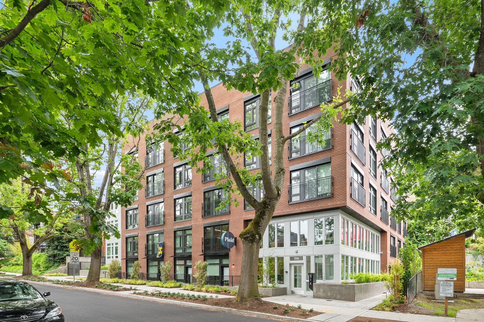 Seattle Apartment: 514 Federal Ave E