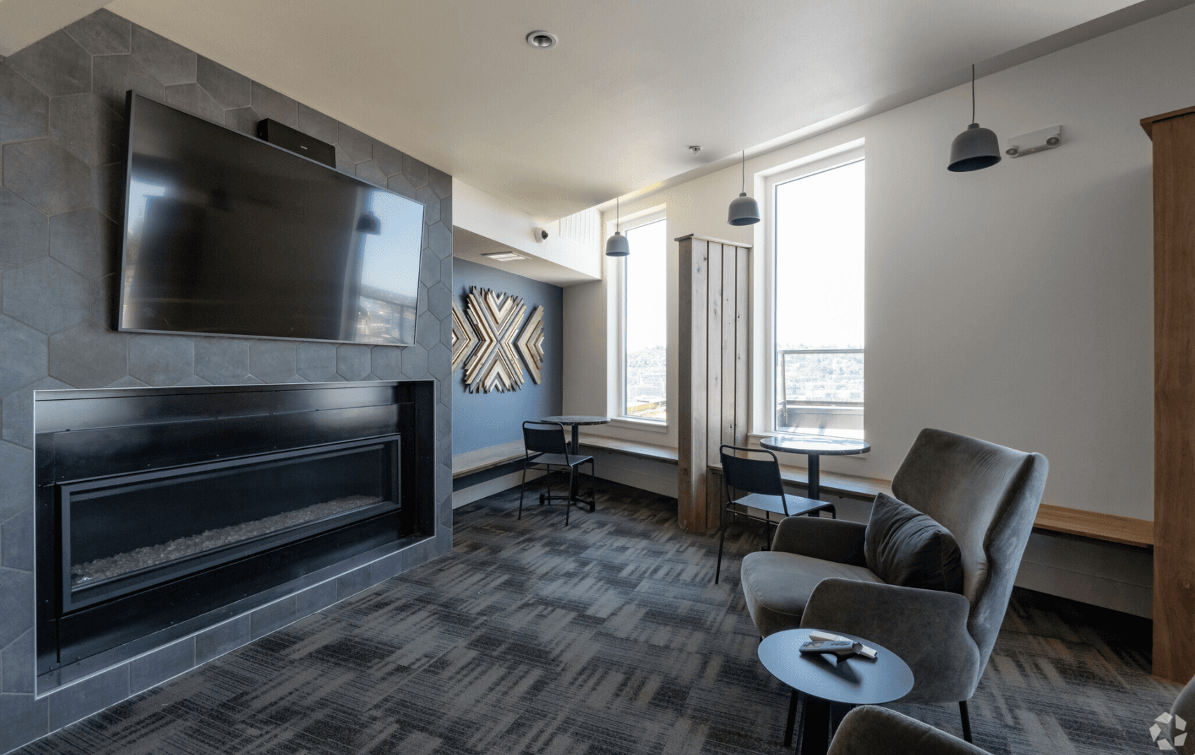 Seattle Apartment: 736 Bellevue Pl E