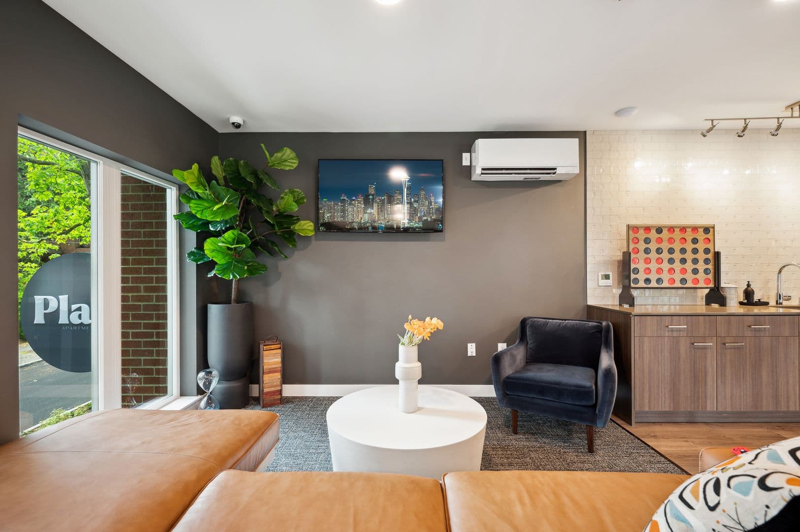 Seattle Apartment: 514 Federal Ave E