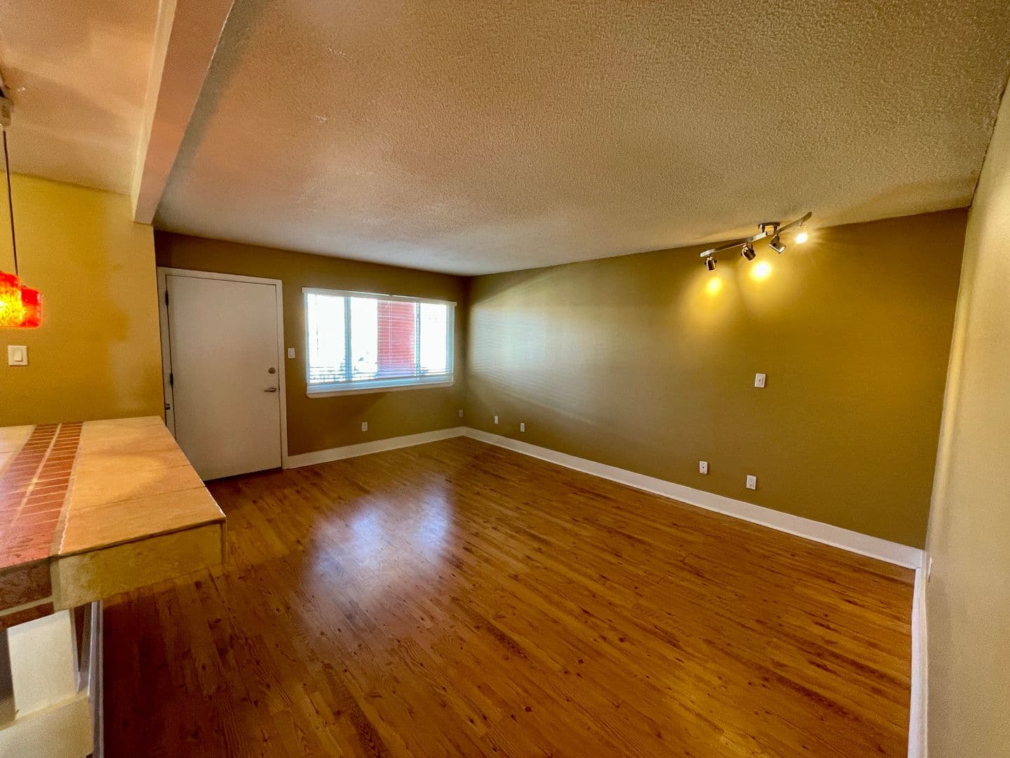 Albuquerque Apartment: 116 Harvard SE