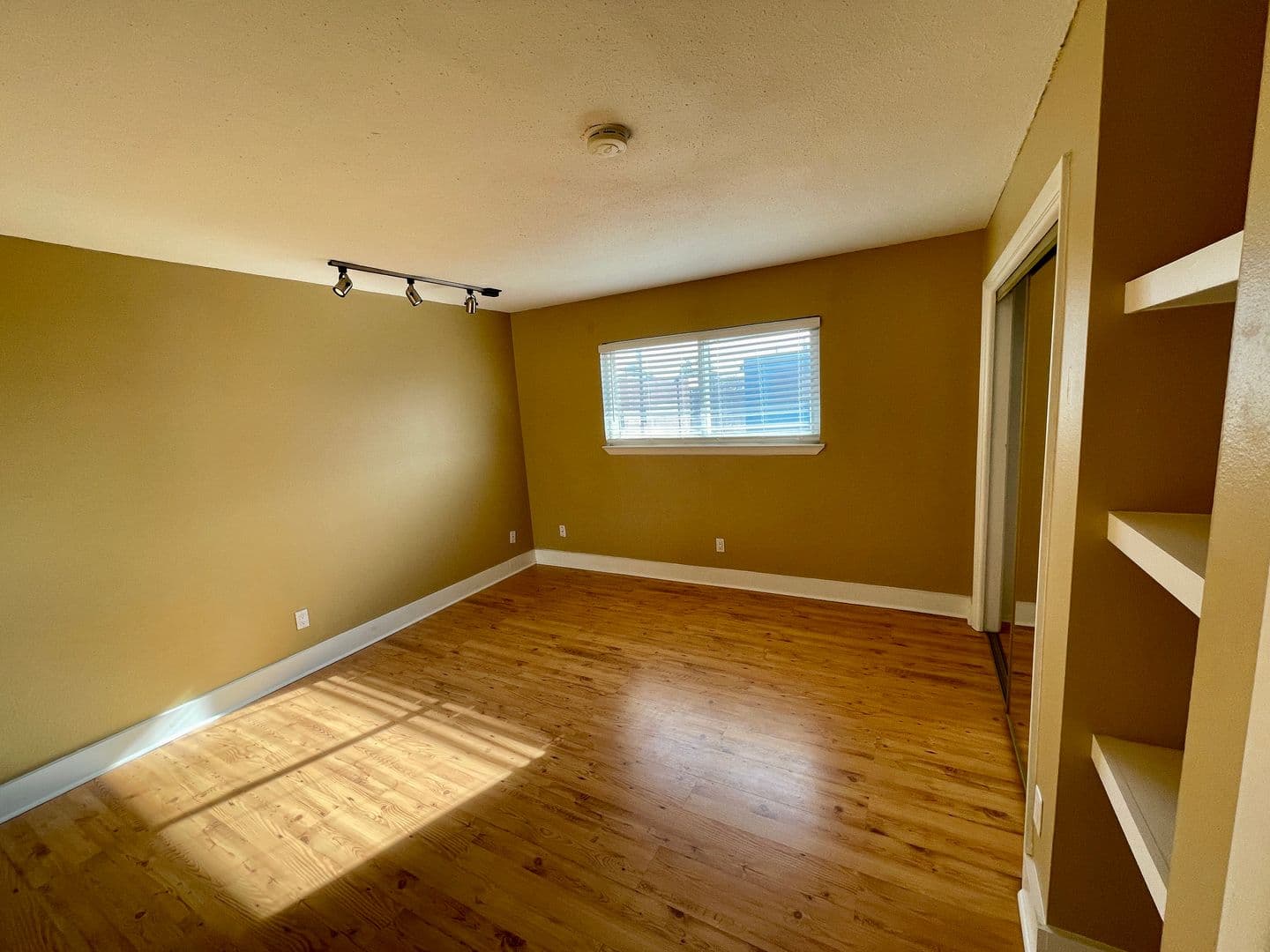 Albuquerque Apartment: 116 Harvard SE