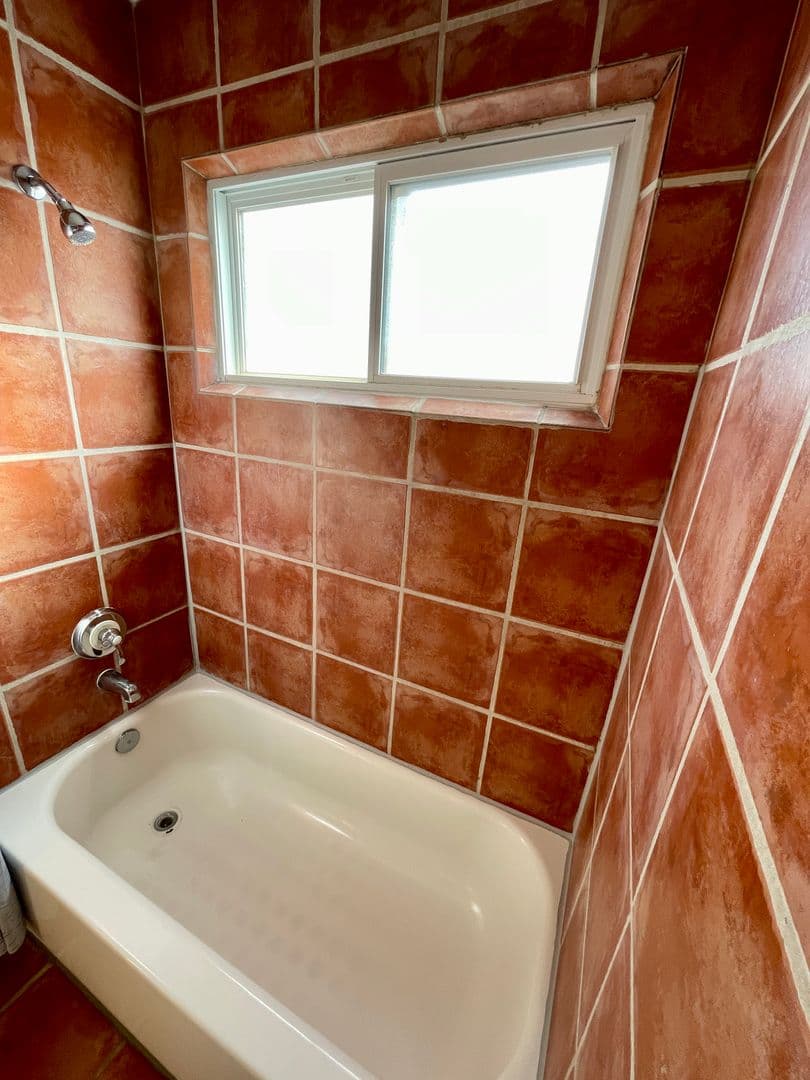Albuquerque Apartment: 116 Harvard SE
