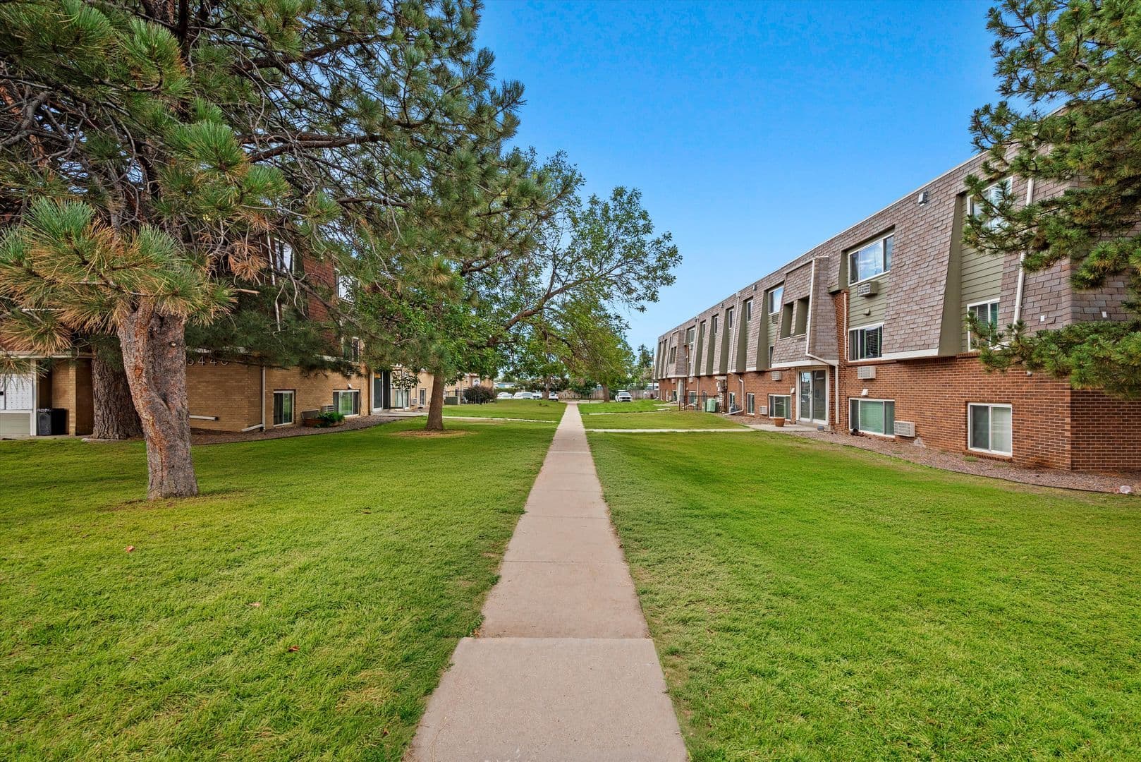 Aurora Apartment: 16300 E. 17th Pl