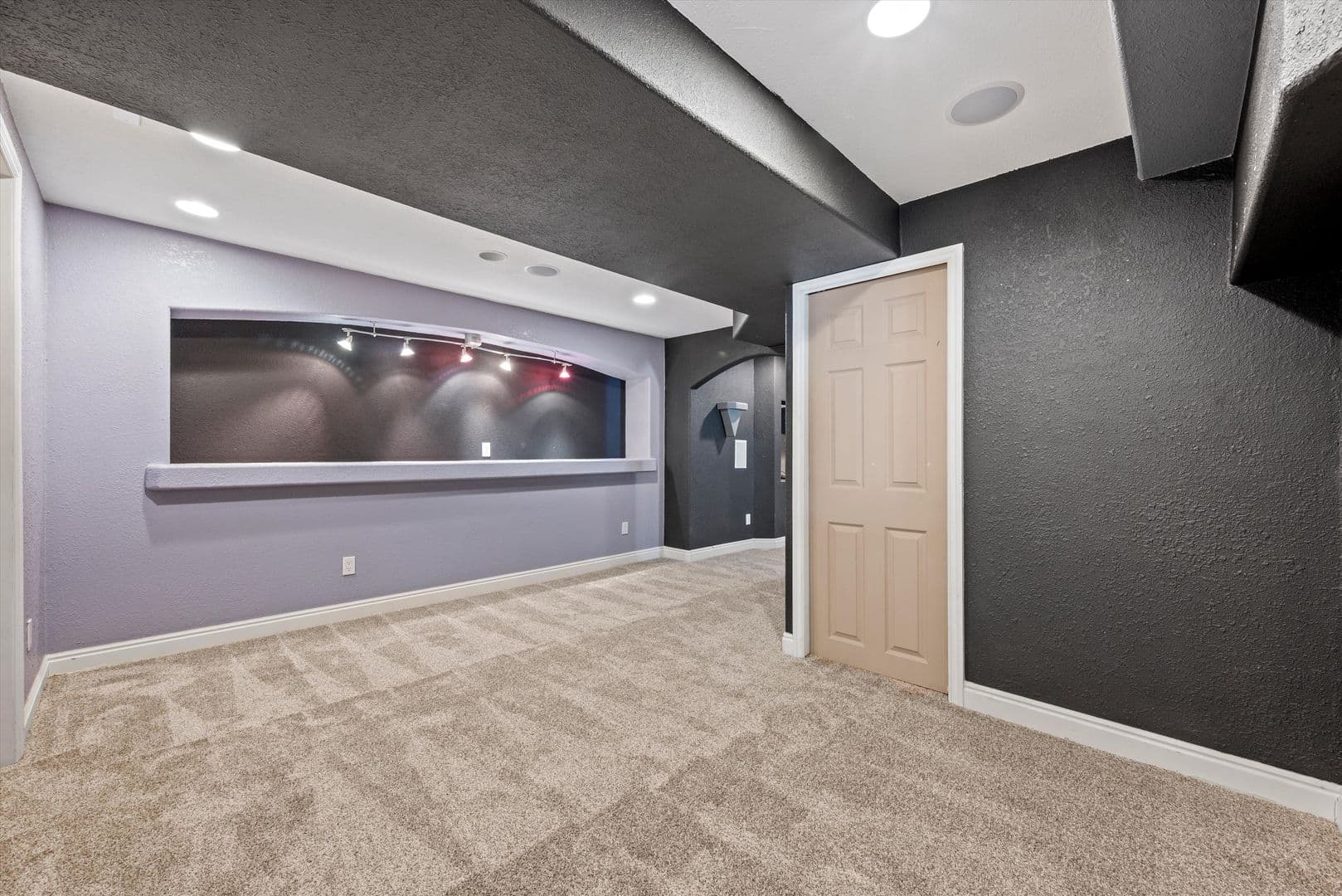 Aurora House: 2258 S Gibraltar Way