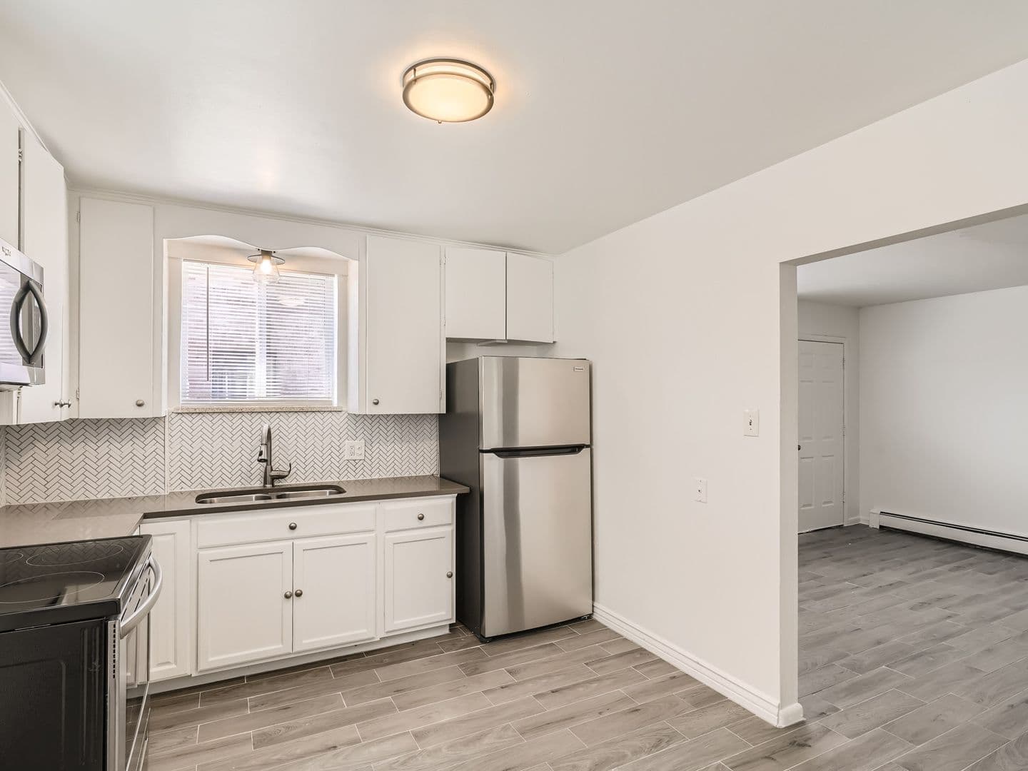 Aurora Apartment: 1738 Boston Street