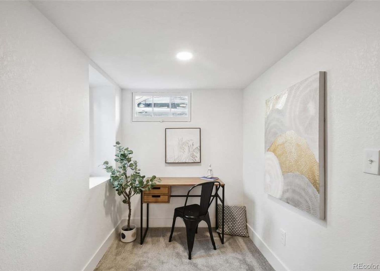 Denver House: 2136 S Lincoln St