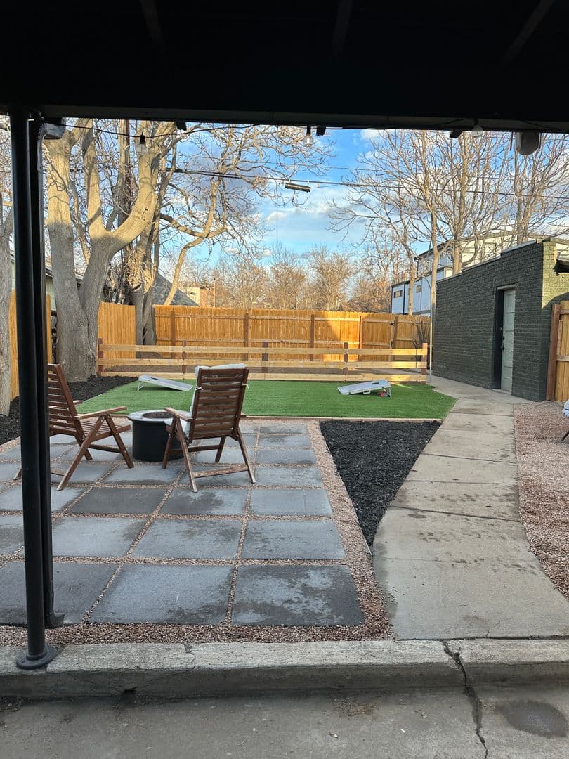 Denver House: 2136 S Lincoln St