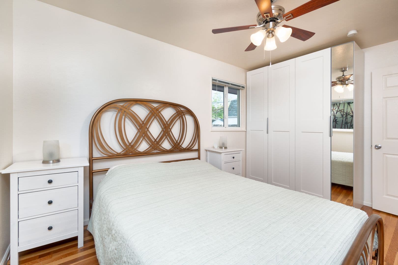 Aurora House: 246 Lansing St