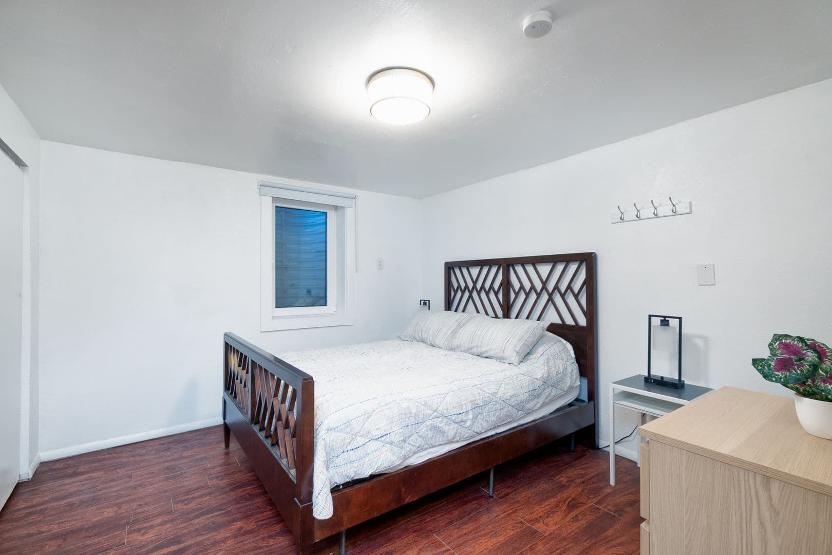Aurora House: 246 Lansing St