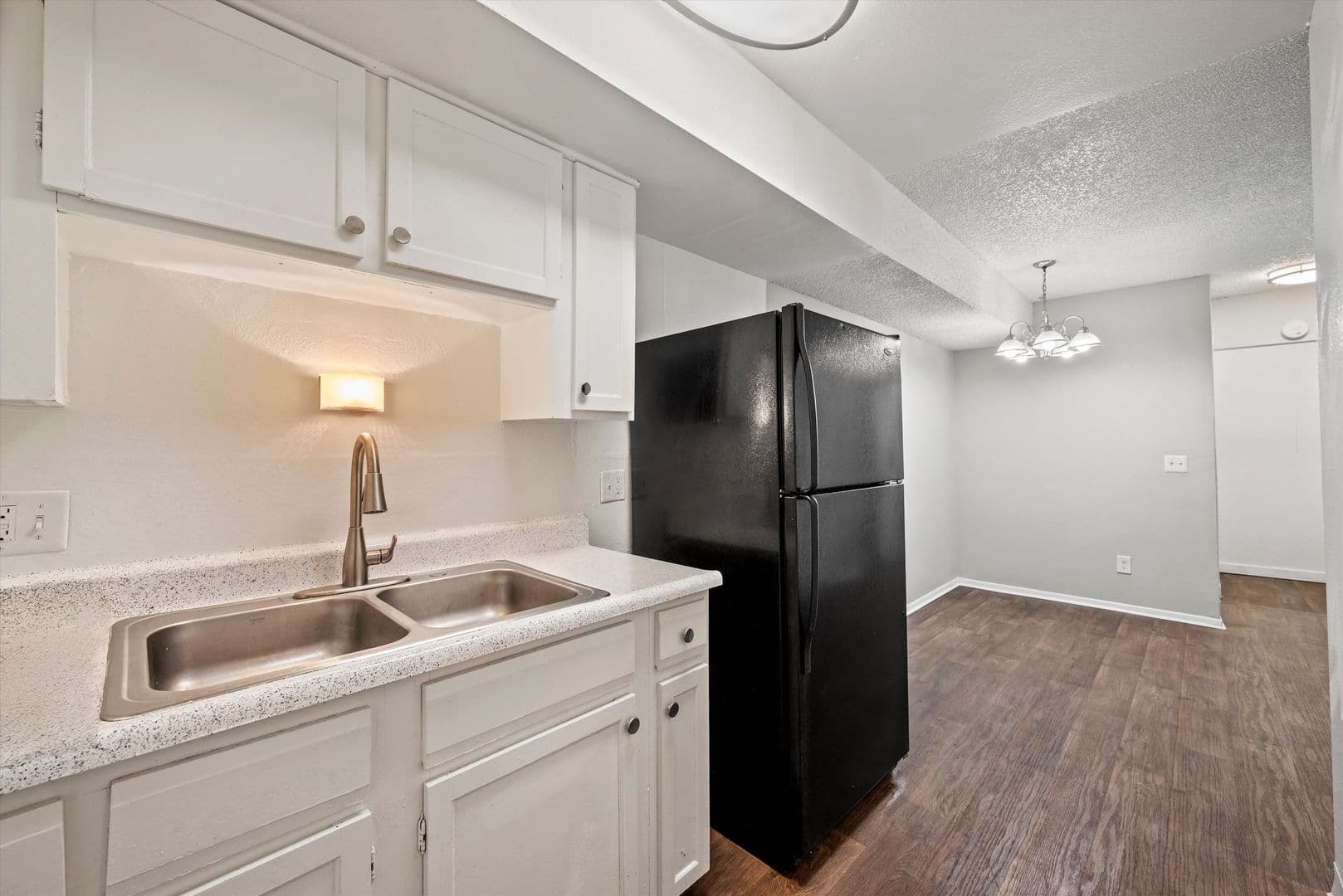 Aurora Apartment: 16300 E. 17th Pl