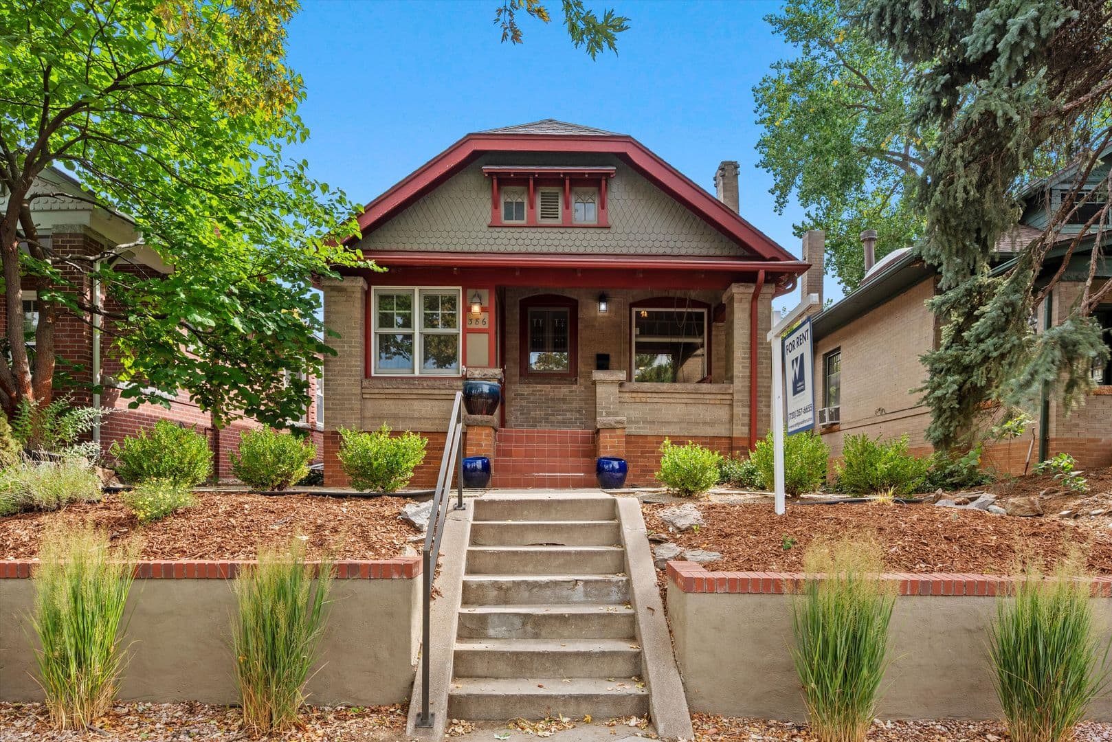 Denver House: 386 S Franklin St