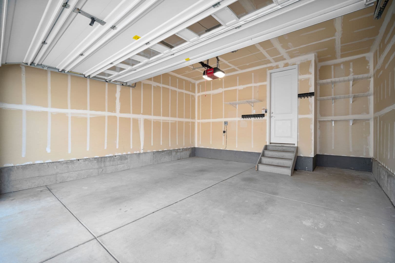 Lakewood Townhome: 572 S Vance Ct