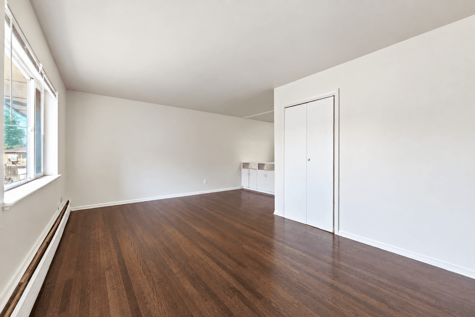 Aurora Condo: 1725 Chester St - 3