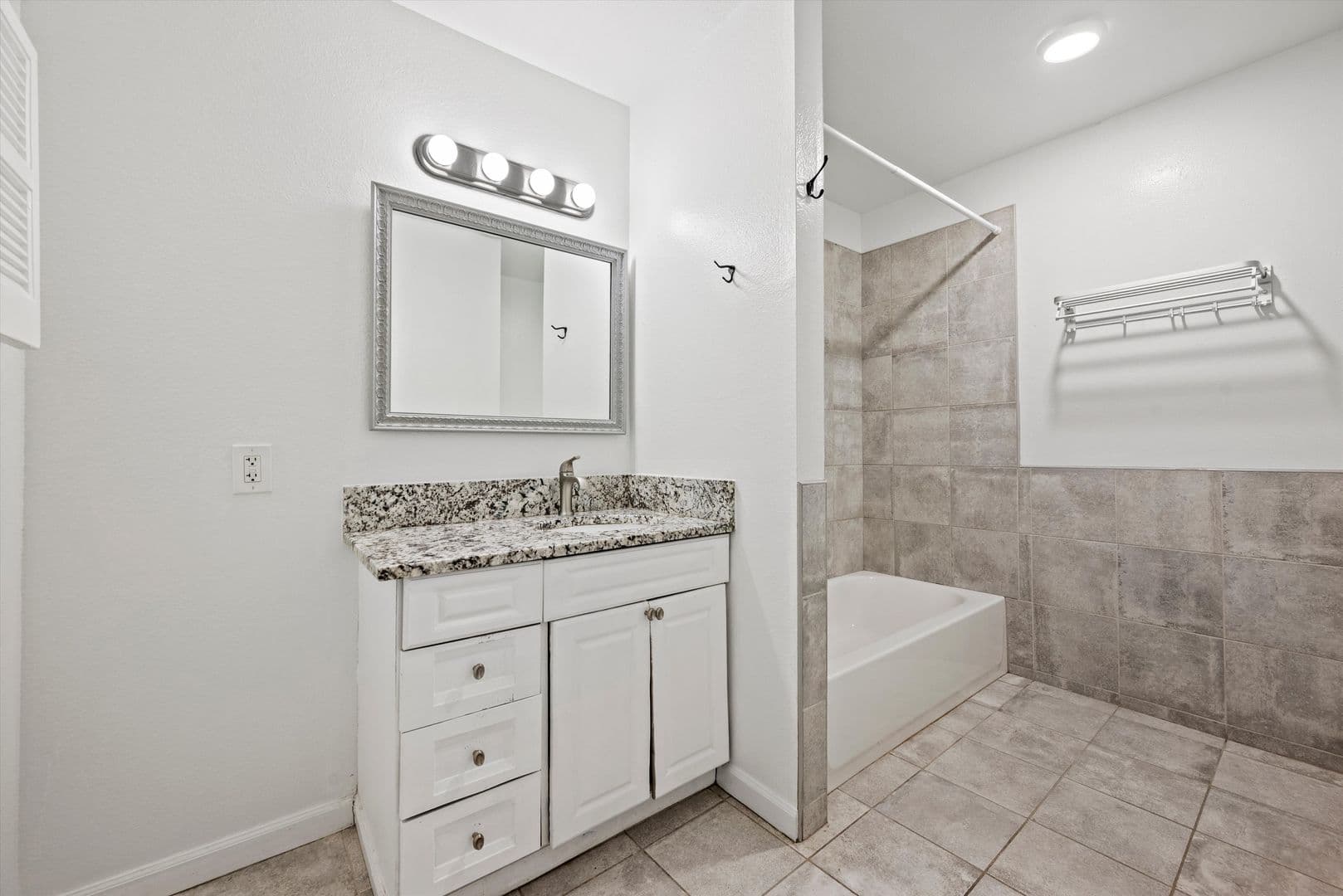 Denver Condo: 7755 E Quincy Avenue #A7-103