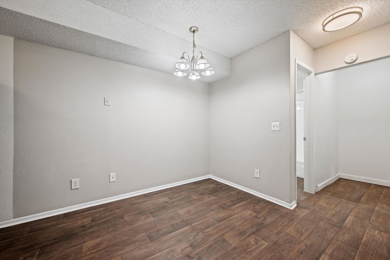 Aurora Apartment: 16300 E. 17th Pl