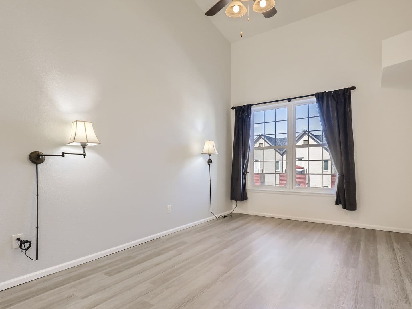 Aurora House: 3872 S. Dallas St Unit #7-303