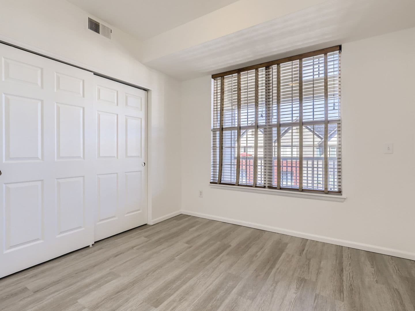 Aurora House: 3872 S. Dallas St Unit #7-303