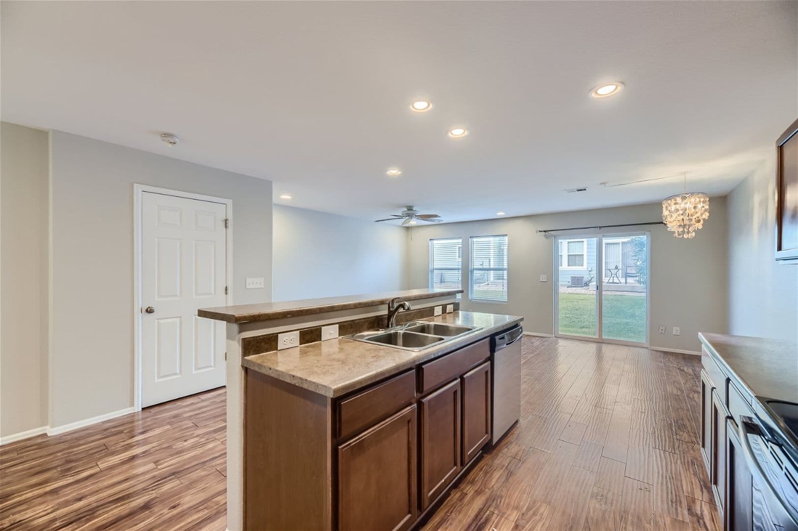 Denver House: 19154 E. 57th Pl. #E