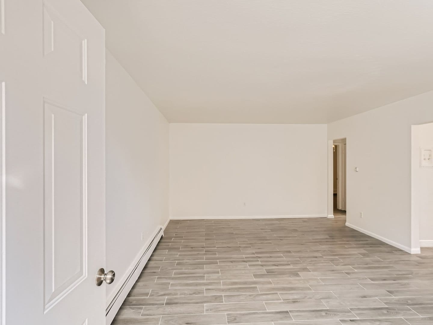 Aurora Apartment: 1738 Boston Street