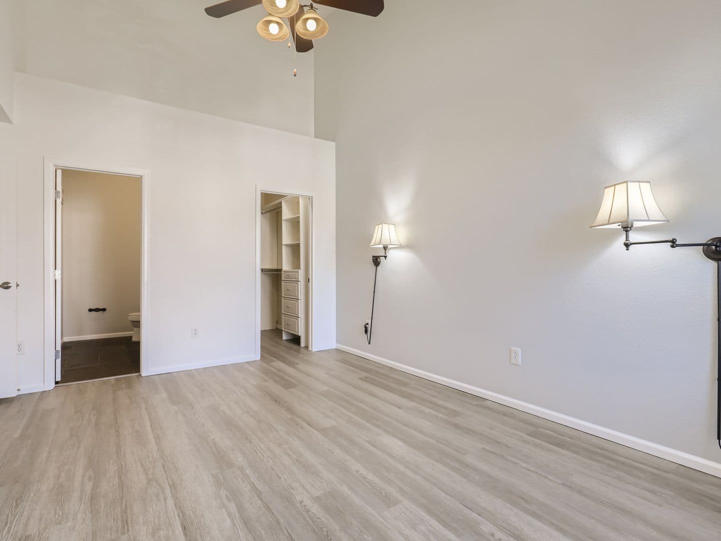 Aurora House: 3872 S. Dallas St Unit #7-303