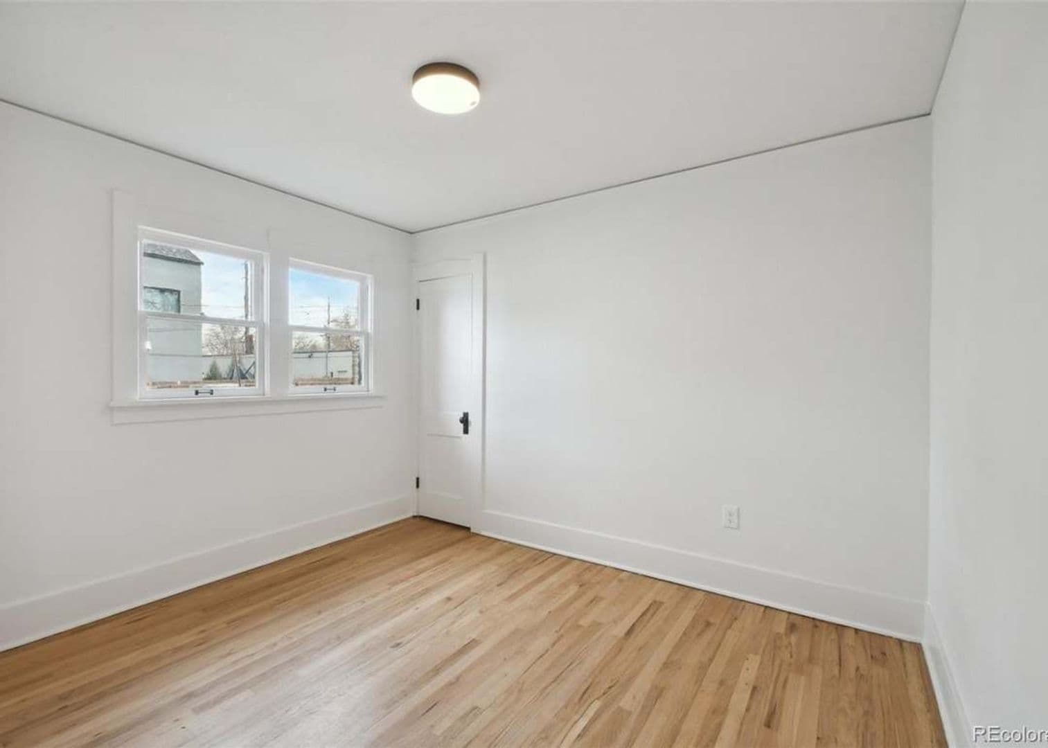 Denver House: 2136 S Lincoln St