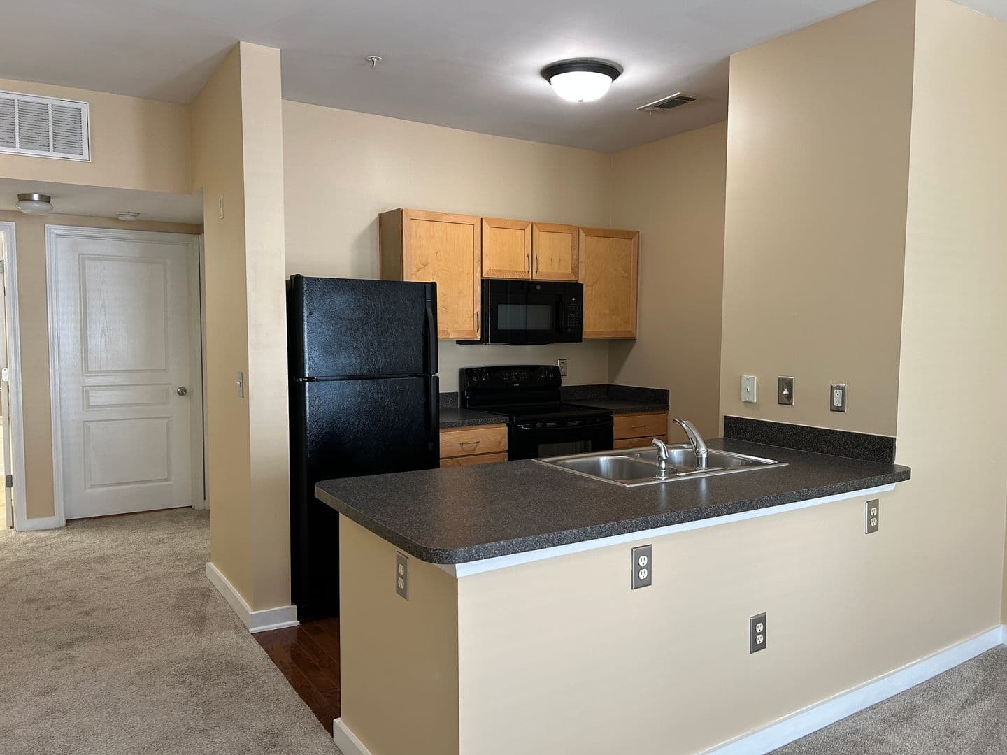 Birmingham House: 2020 5th Ave S. unit 438