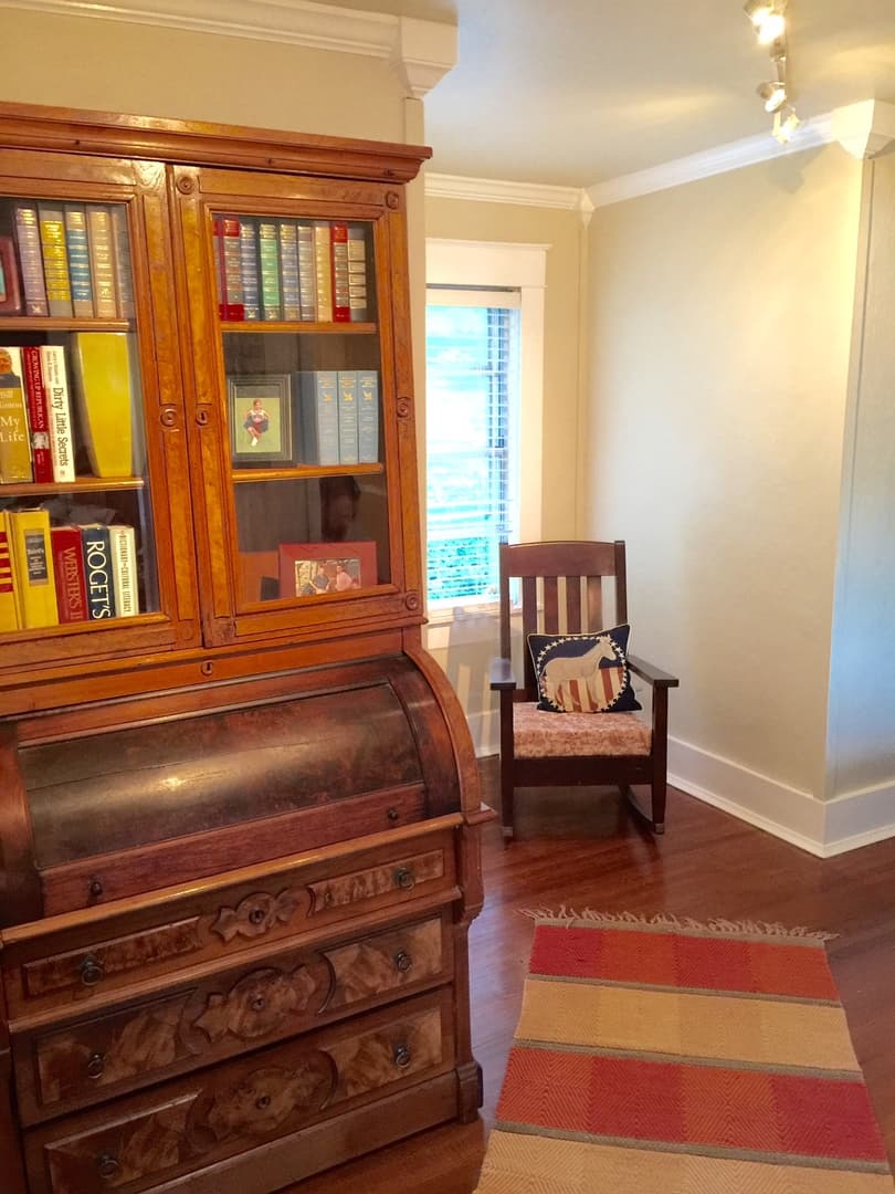 Birmingham House: 5021 8th Terrace S